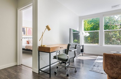 North Cambridge Apartment | Blueground | North Cambridge, fitness center, nr Alewife Park