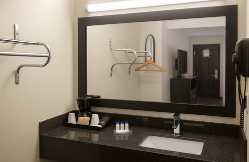 Ashland City Hotel | Boarders Inn & Suites by Cobblestone Hotels – Ashland City