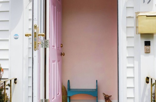 South Portland House | Boho bungalow with designer touches 10 minutes to beaches and downtown Portland