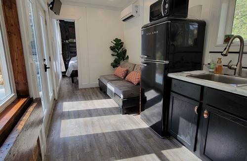 Mount Nebo Cottage | Book Your Adventure Getaway at our Container Cabin near New River Gorge