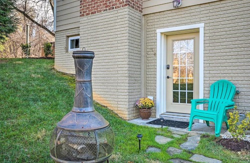 Mount Lena Apartment | Boonsboro Studio w/Wood-Burning Fire Pit!