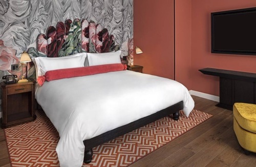Chinatown Hotel | Boutique Atelier Suites | 4 Units | Near Capitol | Free Breakfast