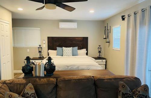 Templeton House | Boutique Living at Cozy Blue Modern Wine Country