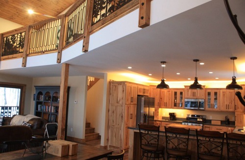 Jay Ski Chalet | Brand new Ski Chalet 4 miles to Jay Peak