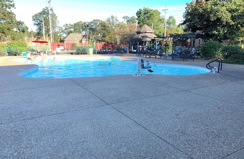 Branson Apartment | Branson | Branson Hideaway | Pool & Hot Tub