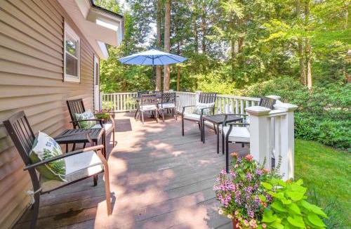 Newbury House | Breathtaking Newbury Cottage w/Deck on Chalk Pond
