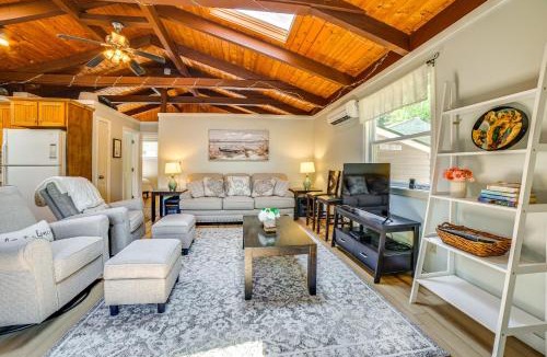 Newbury House | Breathtaking Newbury Cottage w/Deck on Chalk Pond
