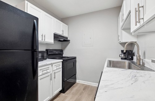 Nashville Apartment | Brentwood C2 I Cozy & Comfy I 1Bd I Free Parking