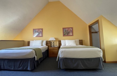 Bass River Hotel | Brentwood Motor Inn
