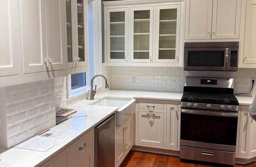 Atchison House | Bricks & Chance Luxury 5 BR home, NEAR Benedictine