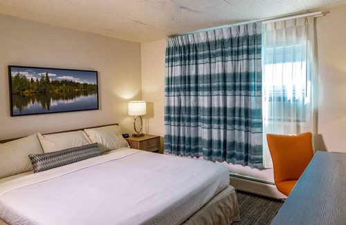 Fairbanks Hotel | Bridgewater Hotel, Trademark Collection by Wyndham