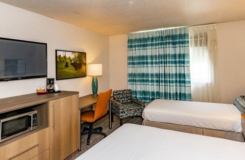 Fairbanks Hotel | Bridgewater Hotel, Trademark Collection by Wyndham