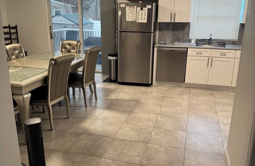 Central Islip House | Bright & Comfortable Home in the Heart of It All