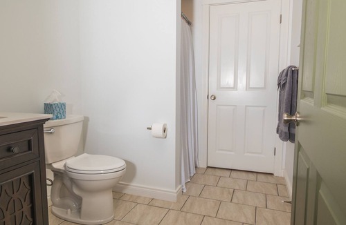 New Vineyard Cottage | Bright, new cottage w/open loft, farm view and trails.