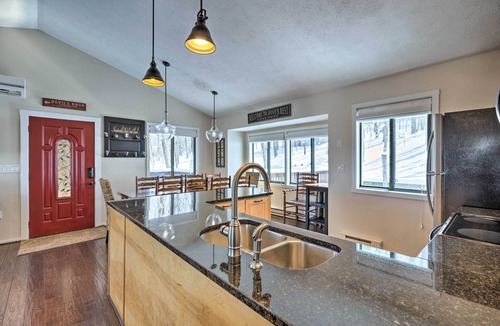 Chestnut Springs House | Bright Wintergreen Resort Home; Deck & Grill!