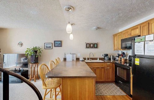 Alyeska Condo | Brighton 209 | 2BR Condo | Mountain Views