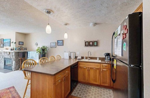 Alyeska Condo | Brighton 209 | 2BR Condo | Mountain Views