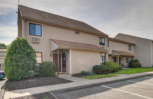 Bristol House | Bristol Condo Near ESPN HQ & Lake Compounce!