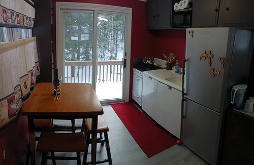 Readsboro Cottage | Brookside cottage near the mountains and outdoor recreation