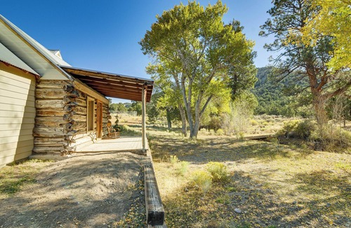 Panguitch Lake Resort Cabin | Bryce Canyon Basecamp: Historic Homesteader Cabin