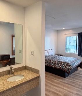 East Whittier Hotel | Budget inn Whittier