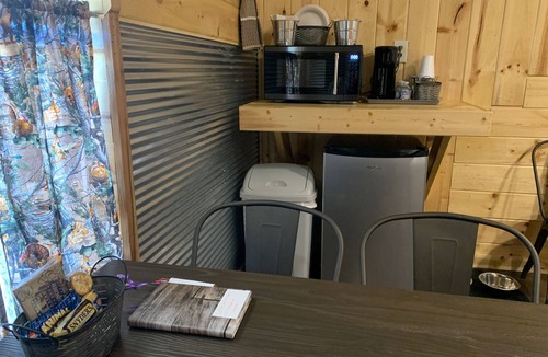 Cache Cabin | Buffalo Wallow Cabin at The Lazy Buffalo Hunting Pet Friendly Wichita Mountains