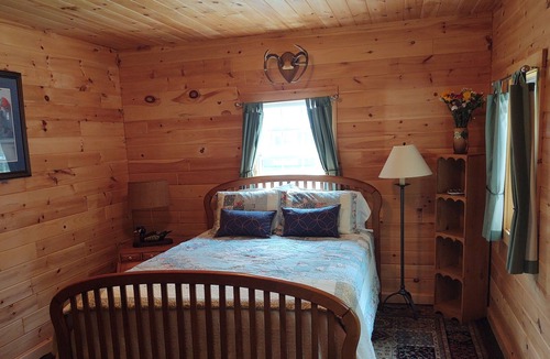 Chester Cottage | Bunkhouse w/electric and full bath