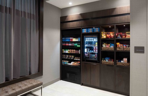 Quincy Apartment | Business Center + Breakfast | Near Central Boston