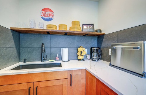 Butler Apartment | Butler Pop Culture Camp w/Private Hot Tub & BBQ