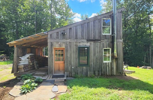Putney Cabin | Cabin Retreat in Southern Vermont
