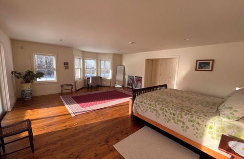 Cabot House | Cabot Plains Farm stunning fall foliage, mountain views, covered bridge, 4B 3BA