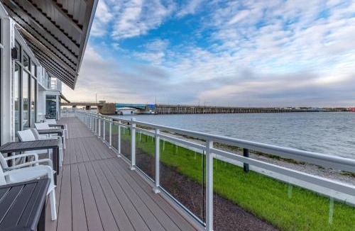 Ocean City Hotel | Cambria Hotel Ocean City - Bayfront