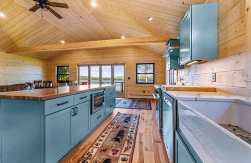 Andover House | Camp 16 | NEWLY Renovated! Sandy Beach, Private Dock, Mooring, Fire Pit