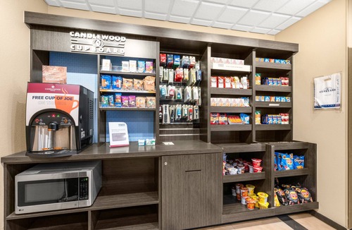Fairbanks Hotel | Candlewood Suites Fairbanks by IHG