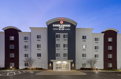 Oak Grove Hotel | Candlewood Suites Fort Campbell - Oak Grove by IHG