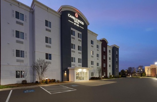 Oak Grove Hotel | Candlewood Suites Fort Campbell - Oak Grove by IHG