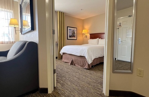 Wichita Falls Hotel | Candlewood Suites Wichita Falls at Maurine Street by IHG