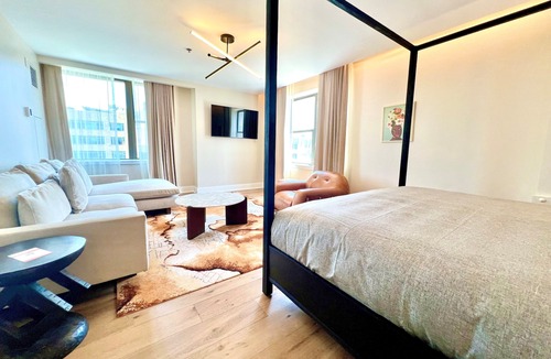 Dupont Circle Hotel | Canopy by Hilton Washington Embassy Row