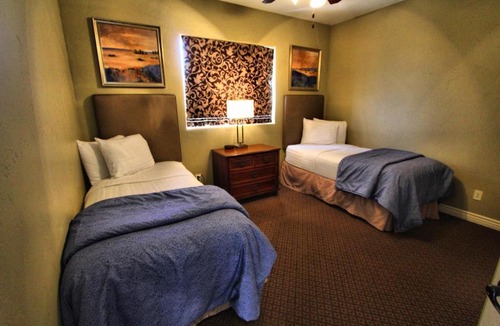 Washington Hotel | Canyon Villas at Coral Ridge