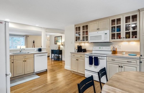 Osterville House | Cape Cod getaway near Craigville Beach
