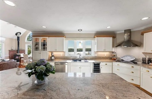 West Wareham House | Cape Cod Getaway w/Private Lake, Petting Zoo, Kayaks, Jacuzzi Tub, Gym + more!