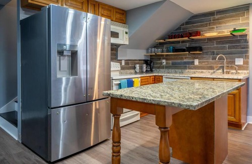 Saint Joseph House | Cardinal House- Access to the heart of Louisville