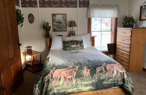 Twin Mountain Hotel | carrollmotel and cottages