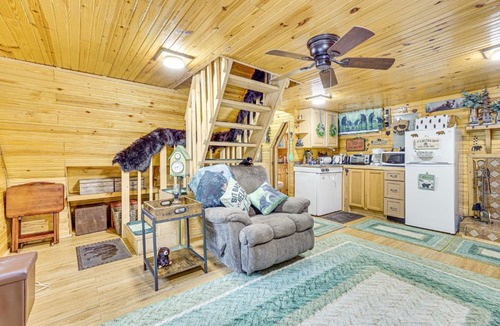 Carrollton Apartment | Carrollton Cabin w/Patio & Fire Pit!