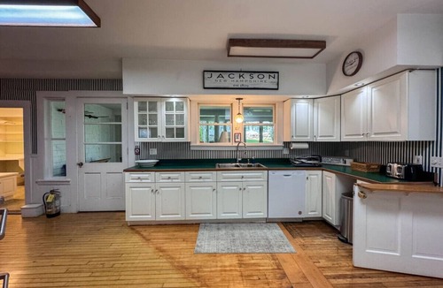 Jackson House | Carter Notch Inn | Hot Tub | 9BDRM | Sleeps 25
