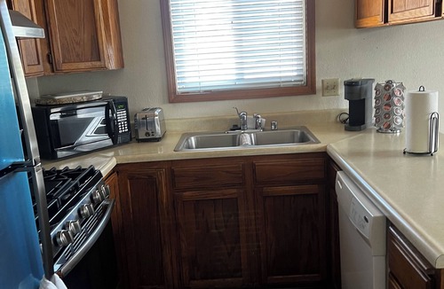 Fairview Apartment | CC & Q, Clean Cozy and Quiet this 2-bedroom unit in Anchorage with WiFi, AC