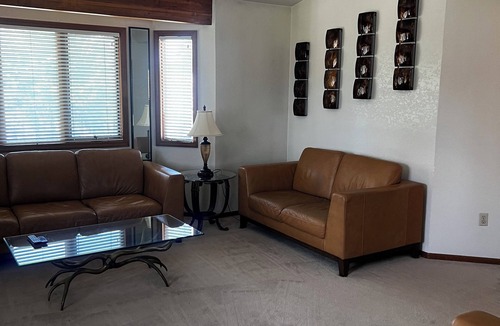 Fairview Apartment | CC & Q, Clean Cozy and Quiet this 2-bedroom unit in Anchorage with WiFi, AC