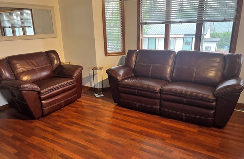 Fairview Apartment | CCC-Clean, Comfortable and Cozy