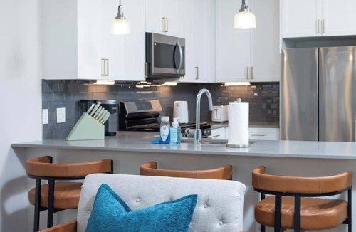 Assembly Square Apartment | Central 1-BR Condo Assembly Row Gym & Pool Sleep 5