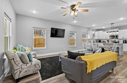 Bethel Heights House | Central Getaway Off of I-49